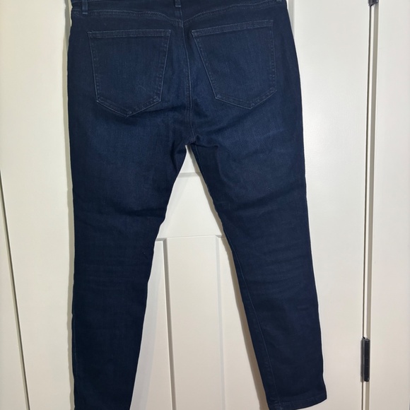 Ann Taylor Dark Wash Skinny Blue Jeans Size 4P Excellent Condition - Picture 2 of 3